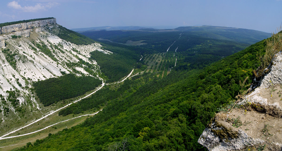 chufutkale_panorama.jpg